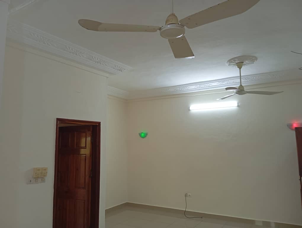  FIDJROSSÈ ADJAHA 02 CHAMBRES SALON MODERNE